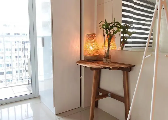 Staycation Shell Aparthotel Manila